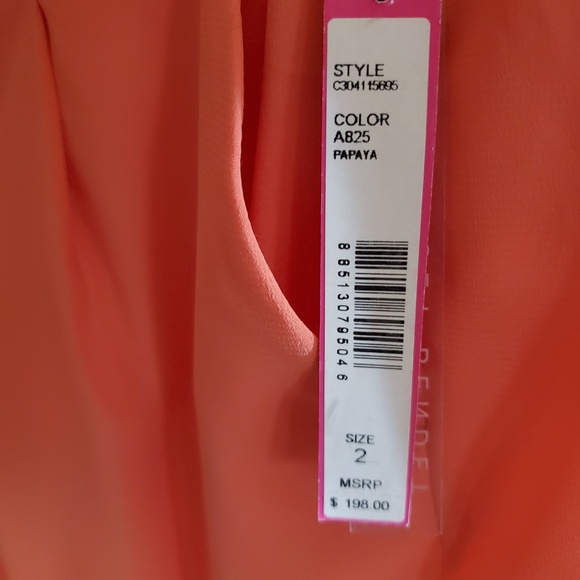 alice + olivia walking shorts - Picture 2 of 4